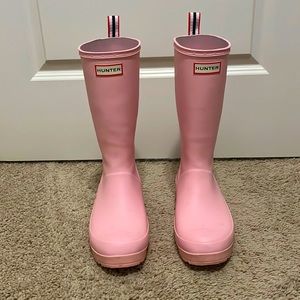 Size 9 Gently Used Mid-Rise Hunter Rainboots